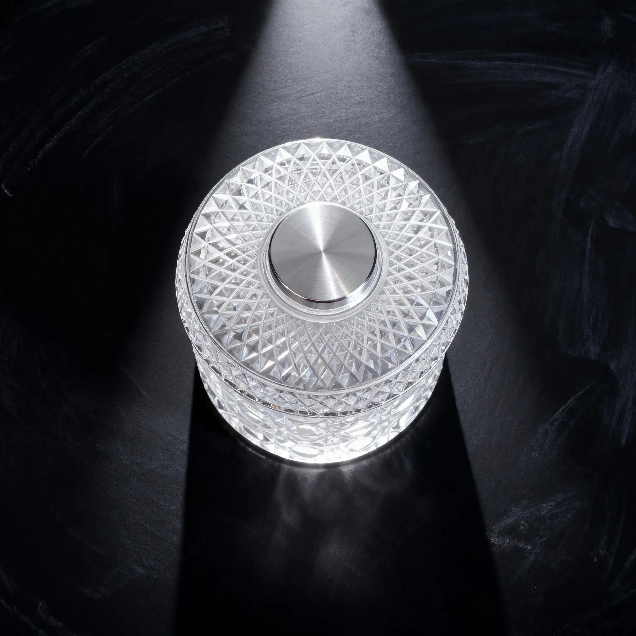 360° Spinning Crystal Whisky Glass — Astra Reserve