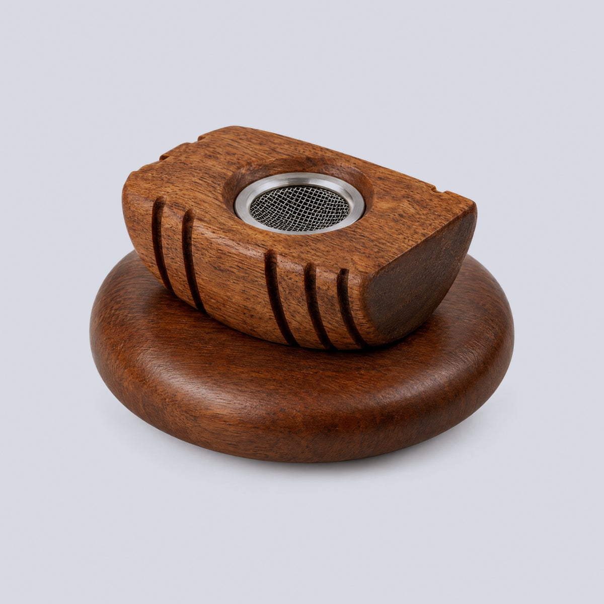 Assembled walnut whisky smoker