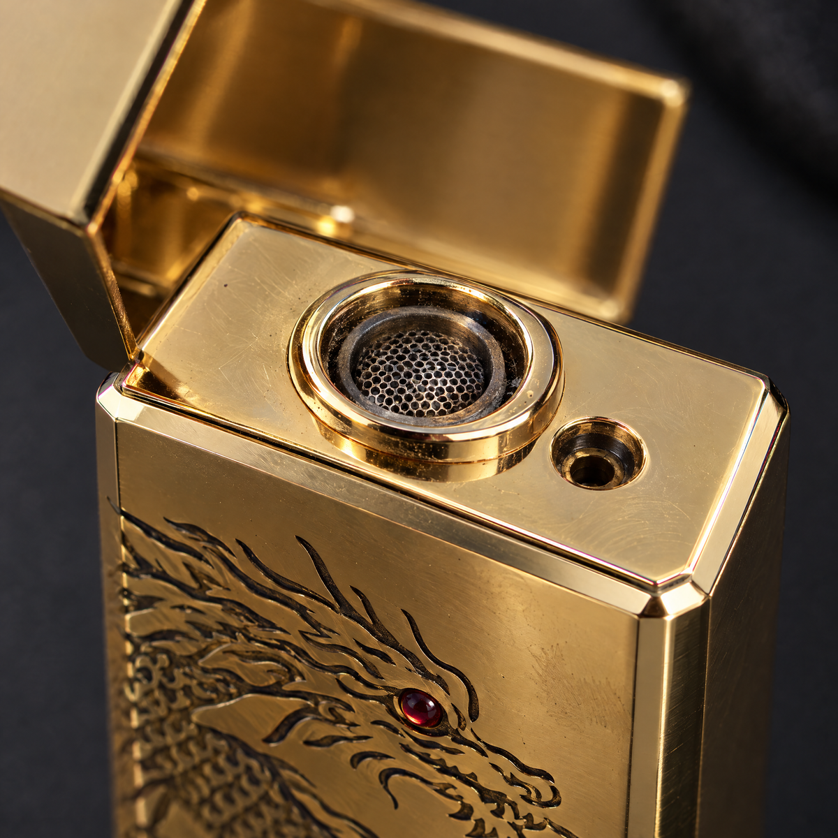 Imperial Reserve — macro of the open lid and the jet burner