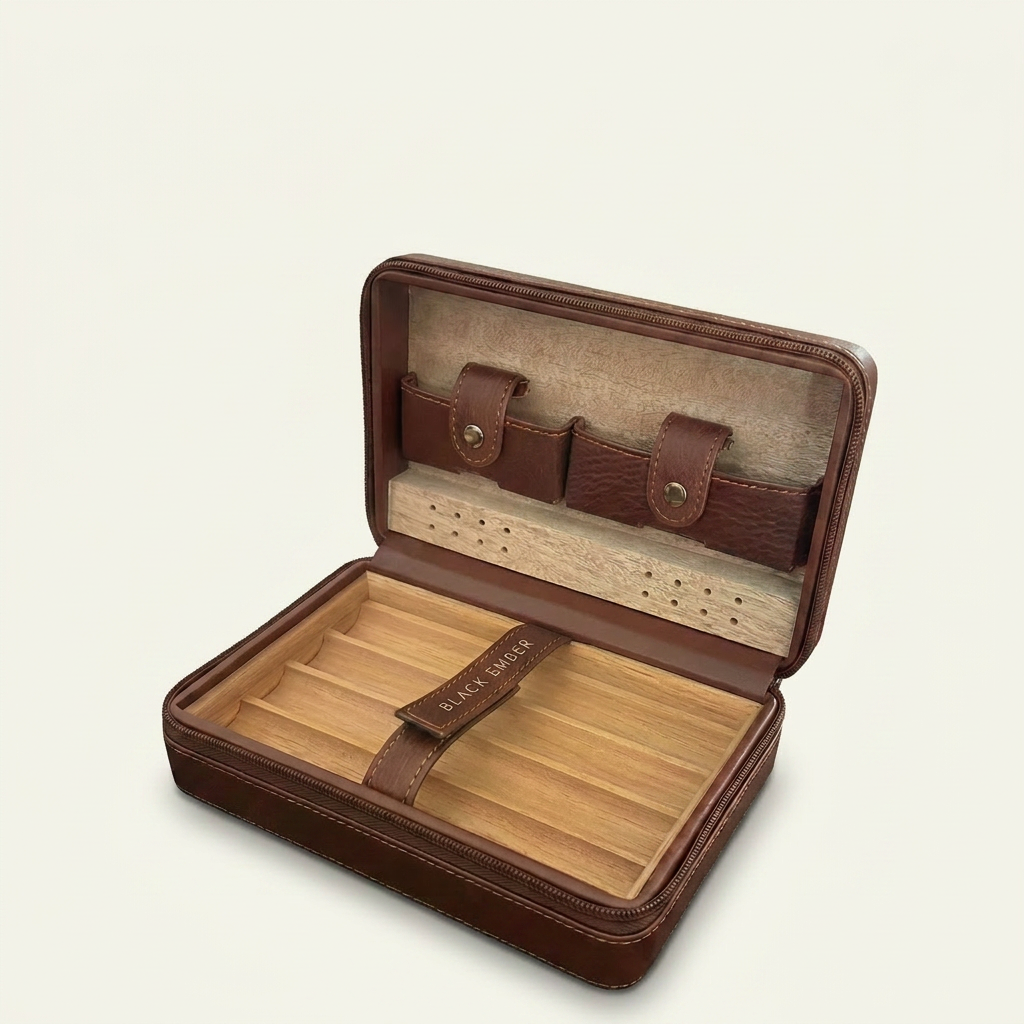 Cedar-Lined Travel Cigar Humidor — Heritage Reserve