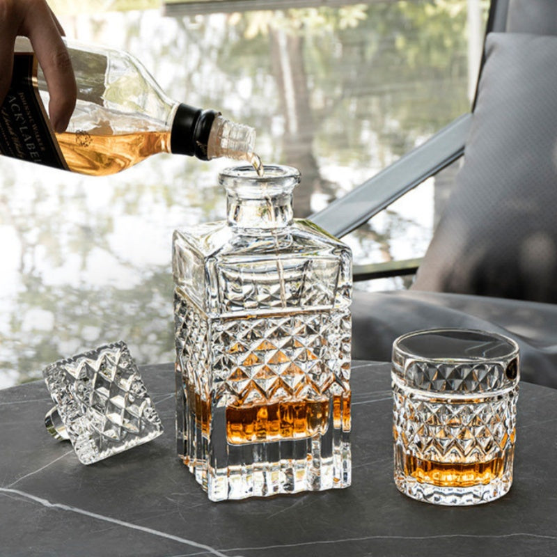 Crystal Whisky Decanter & Glass Set — Prague Reserve