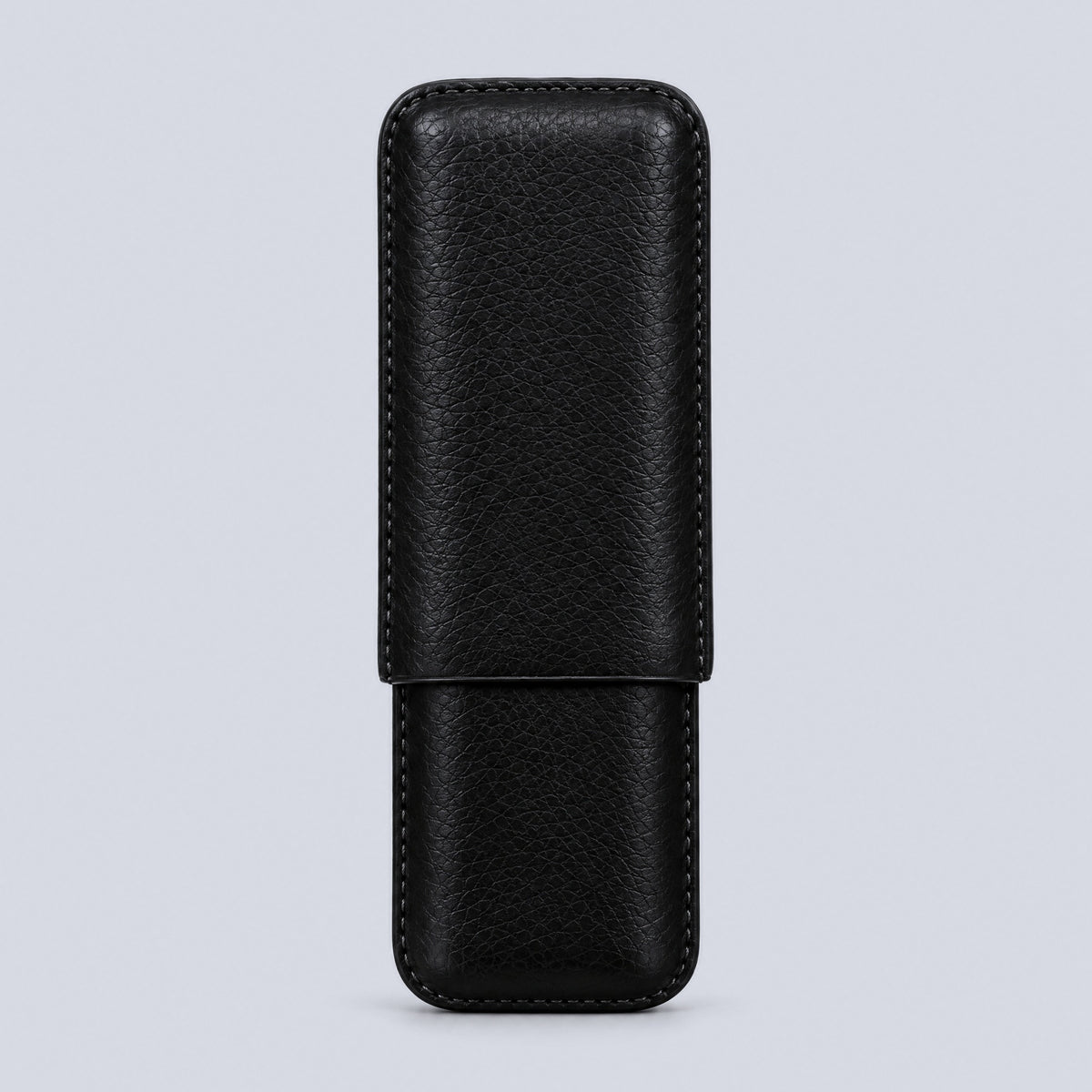 Churchill Reserve black leather cigar case closed