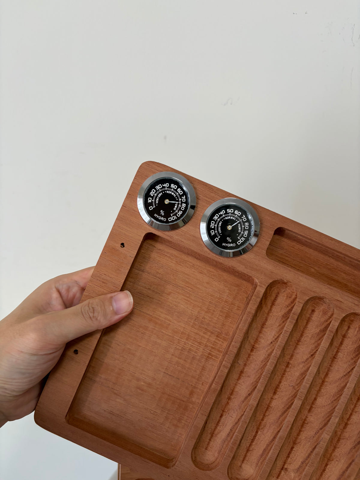 Aluminium Travel Humidor Case with Hygrometer & Cedar Tray — Citadel Reserve