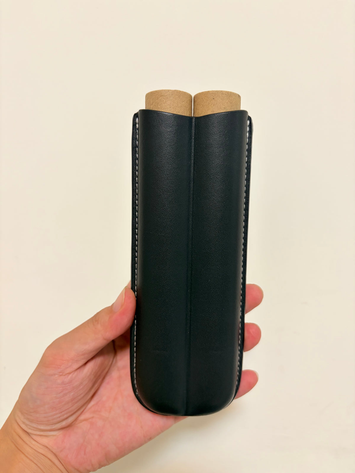 Two-Cigar Hard-Shell Leather Travel Case — Marais Reserve