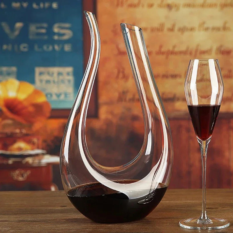 1.5 L Hand-Blown Crystal Wine Decanter — Loire Reserve