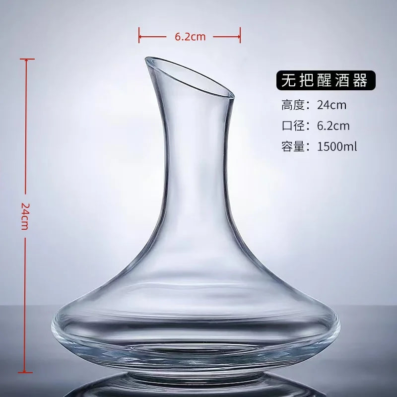 Iceberg-Cut Crystal Decanter, 1.5 L — Nordic Reserve