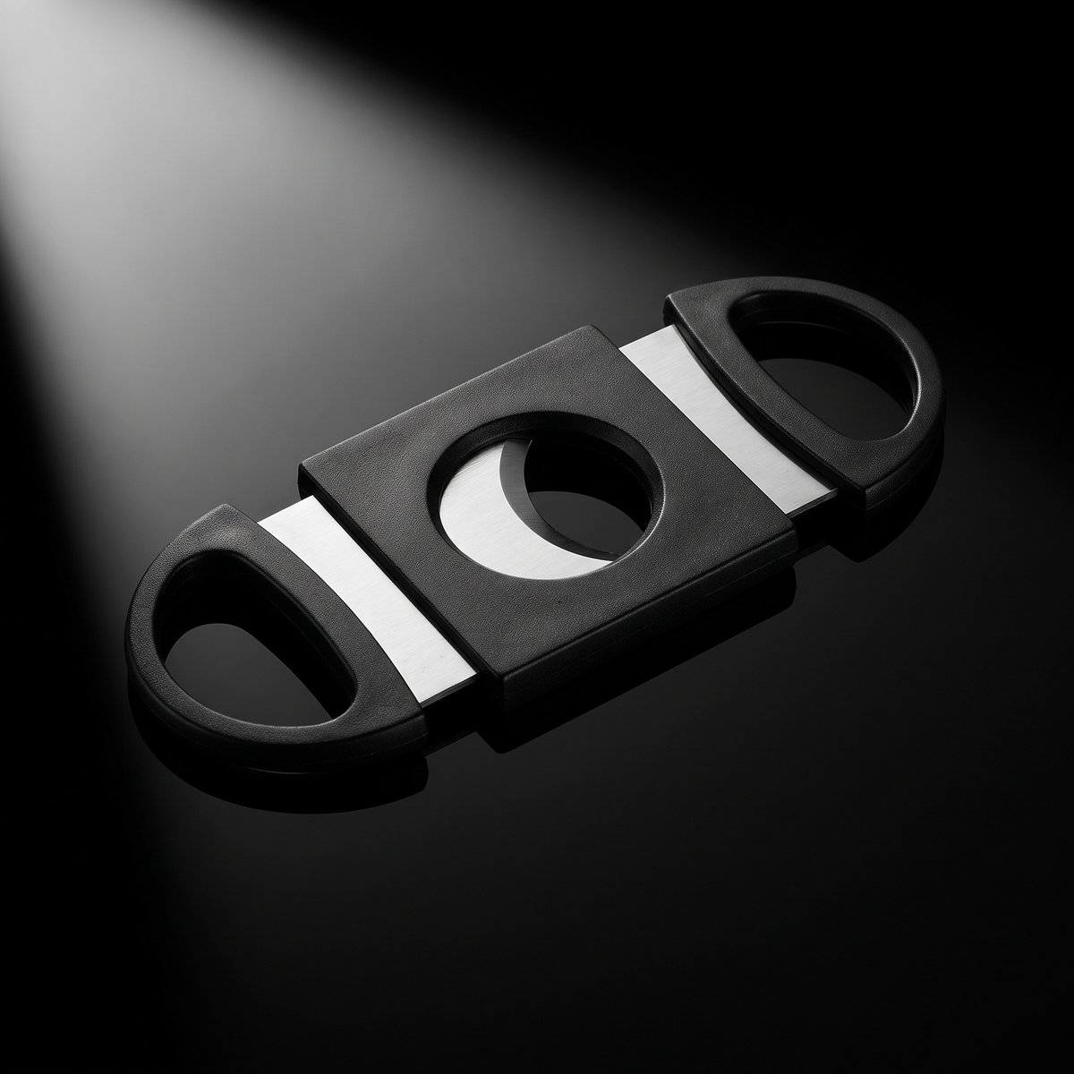 Monaco Reserve — Black twin-blade cigar cutter